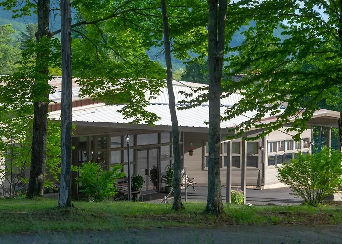 Roaring Brook Ranch Resort Lake George