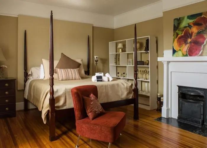 Morgan And Wells Bed And Breakfast Shelby