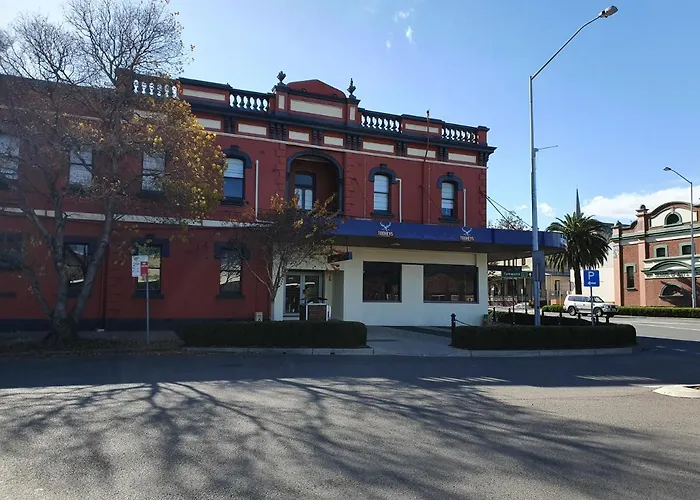 Parkville Hotels