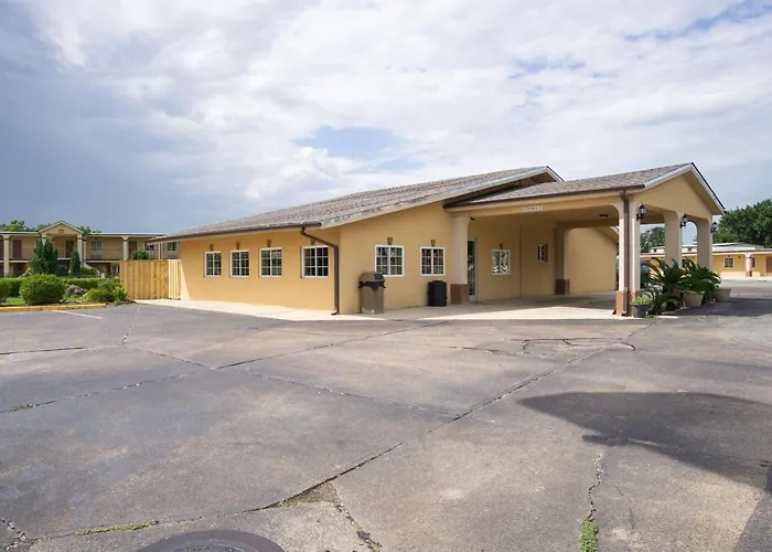 Woodridge Inn And Suites Miami