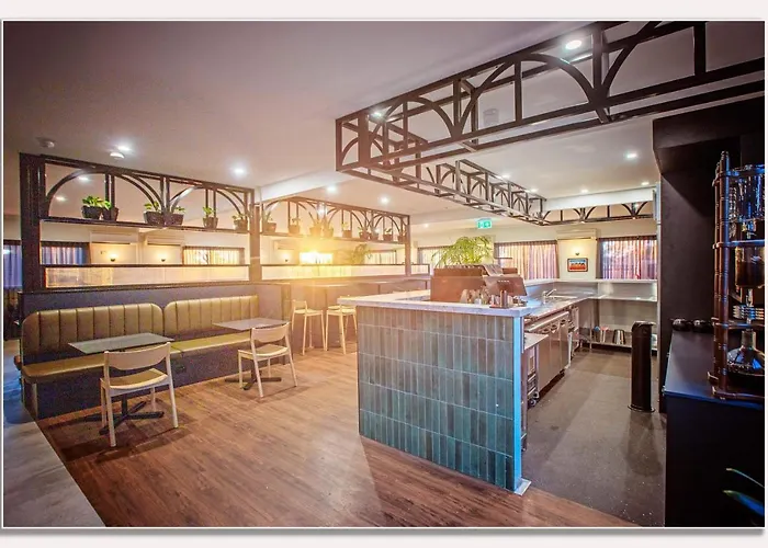Newman Hotels