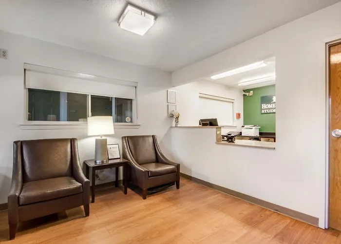 Hometowne Studios By Red Roof Dallas - Mesquite