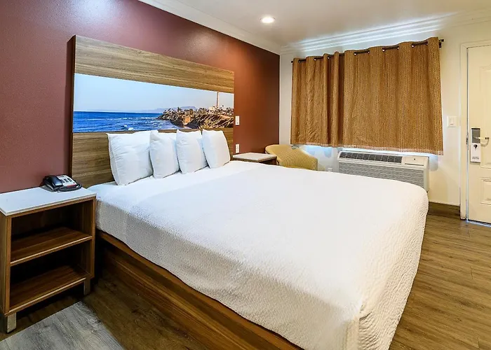 Hyland Inn Near Legoland Carlsbad