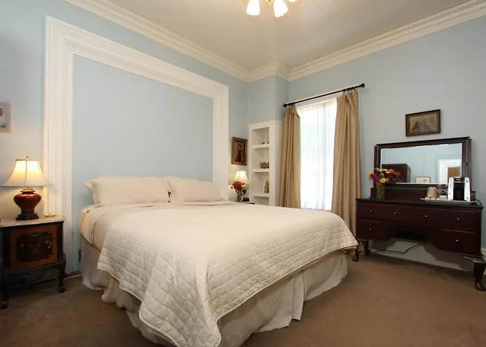 Olallieberry Inn Bed And Breakfast Cambria