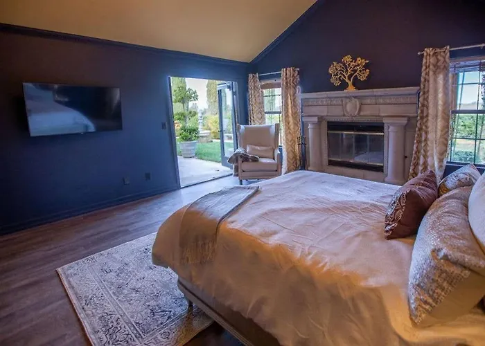 Chateau Robles -Vineyard English Garden Paso Robles