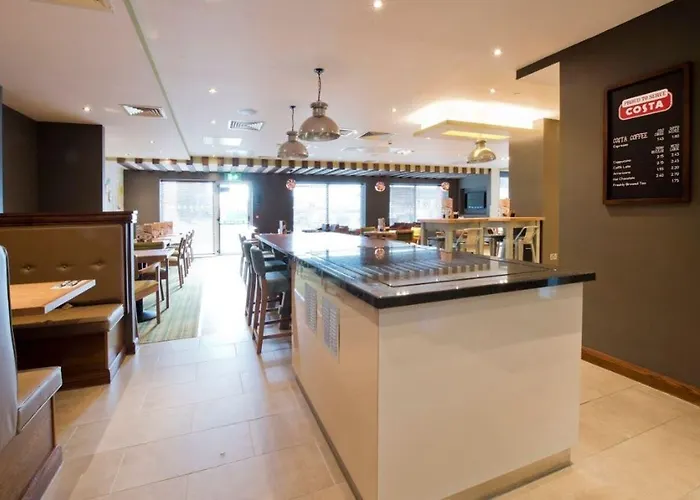 Honiton Hotels