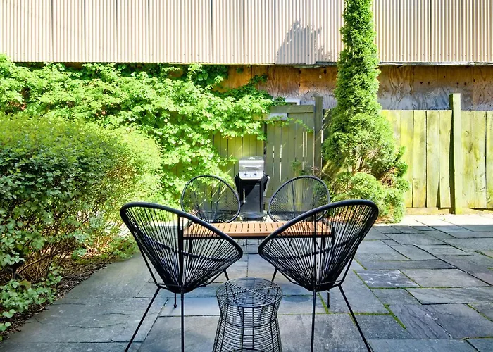 Nautical Nest Hudson Hotel