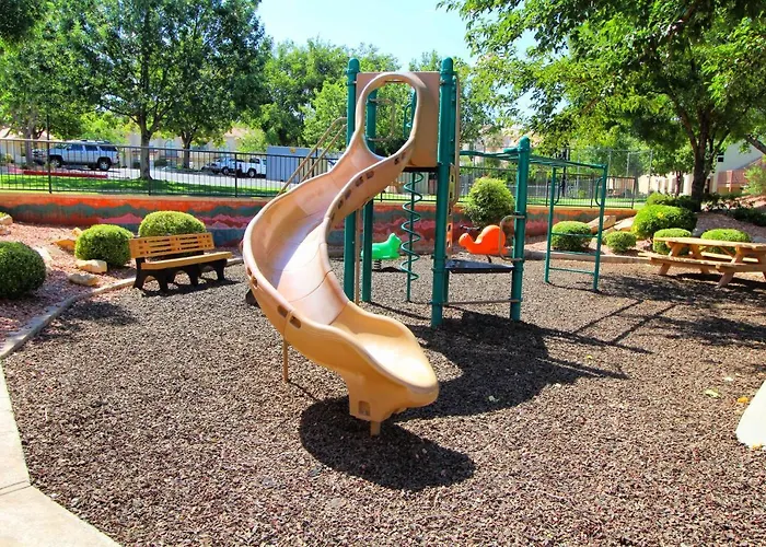 Villas At Southgate St. George