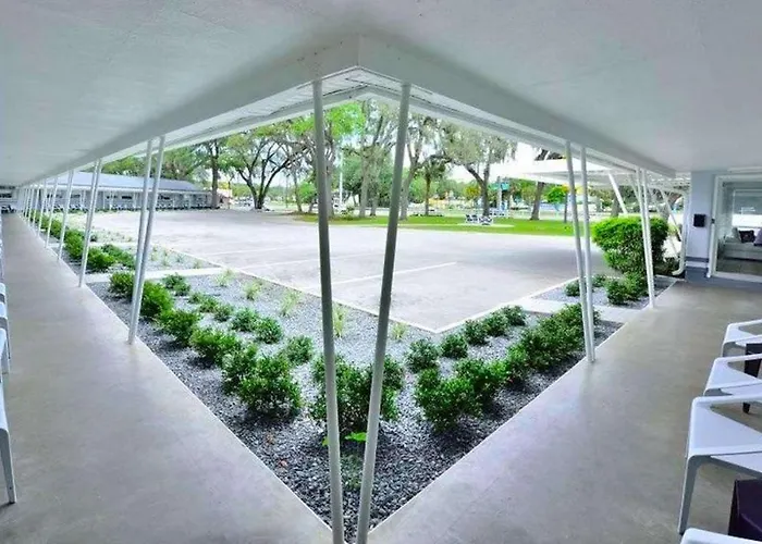 Sun Plaza Motel Silver Springs