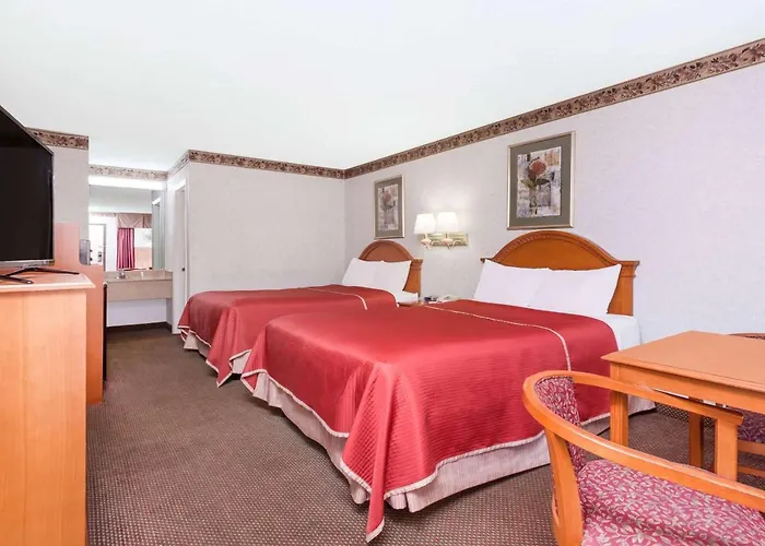 Regency Inn & Suites-Hamilton Place Chattanooga