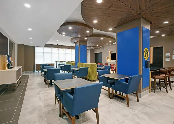 Holiday Inn Express - Milwaukee Downtown By Ihg