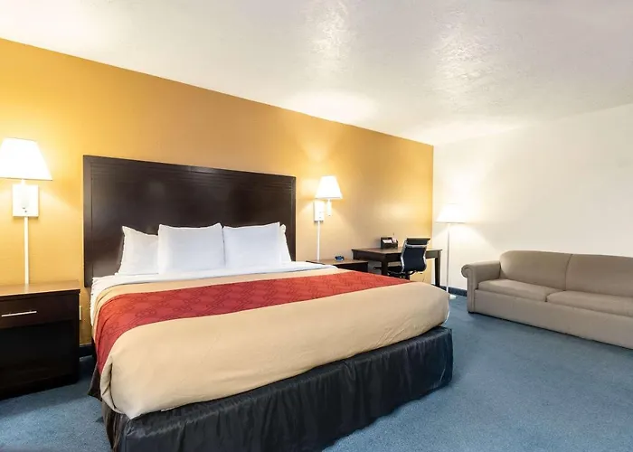 Econo Lodge Corvallis Near University