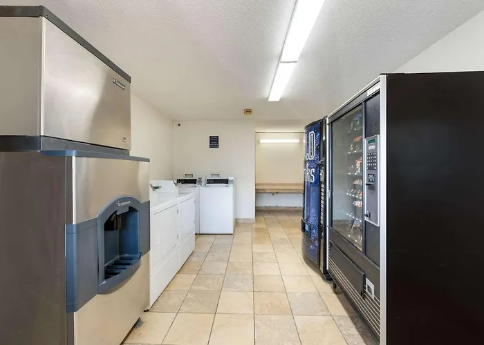 Rodeway Inn Columbus West