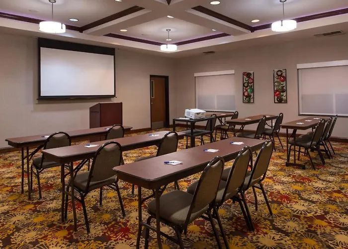 Holiday Inn Express & Suites Pittsburg By Ihg