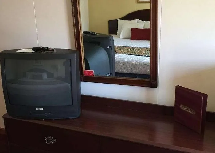 Astoria Hotel Danville West