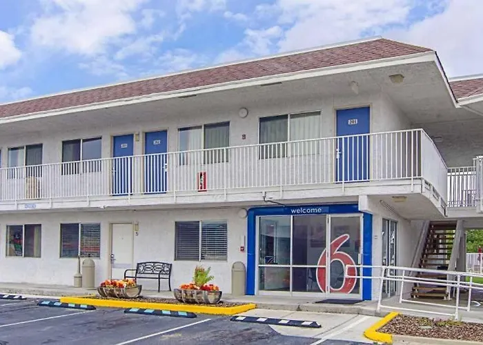 Days Inn By Wyndham Rock Springs I-80 Green River