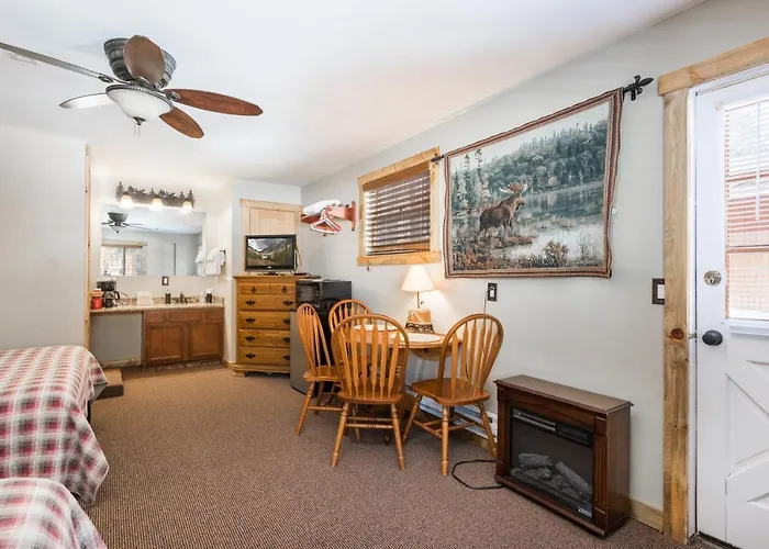 4 Seasons Inn On Fall River Estes Park