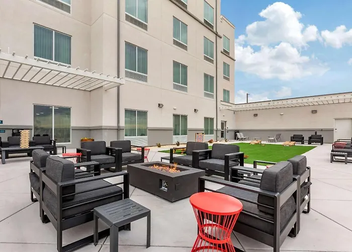 Mainstay Suites Carlsbad South