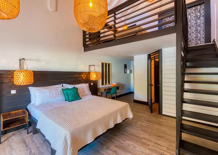 Grand Case Hotels
