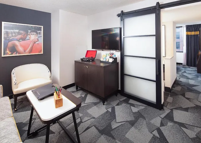 Saint Kate - The Arts Hotel Milwaukee