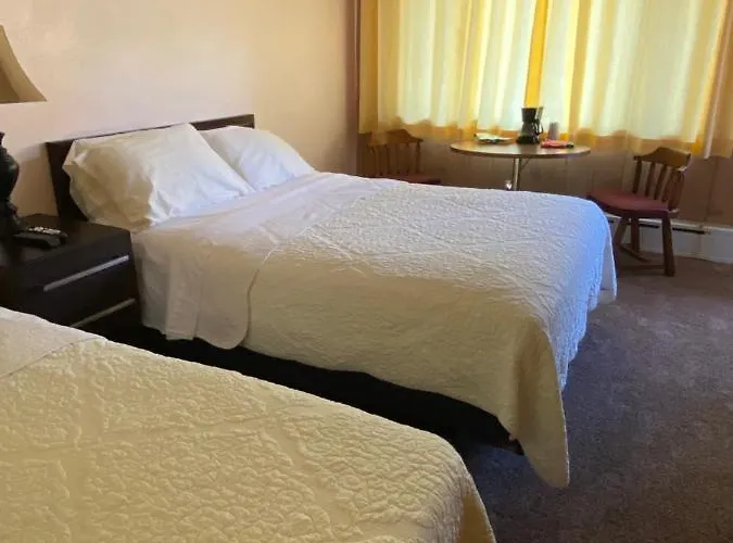 Royal Motel Ironwood