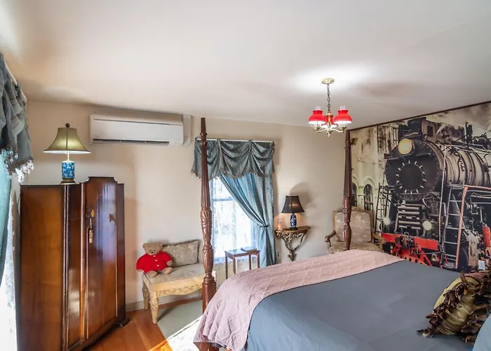 Historical John Rast House Circa 1875 Hotel Roseburg