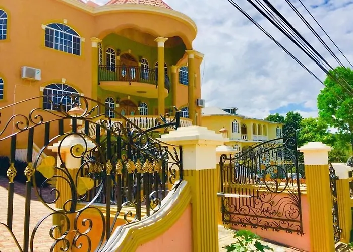 Eagle'S Nest Hotel Montego Bay