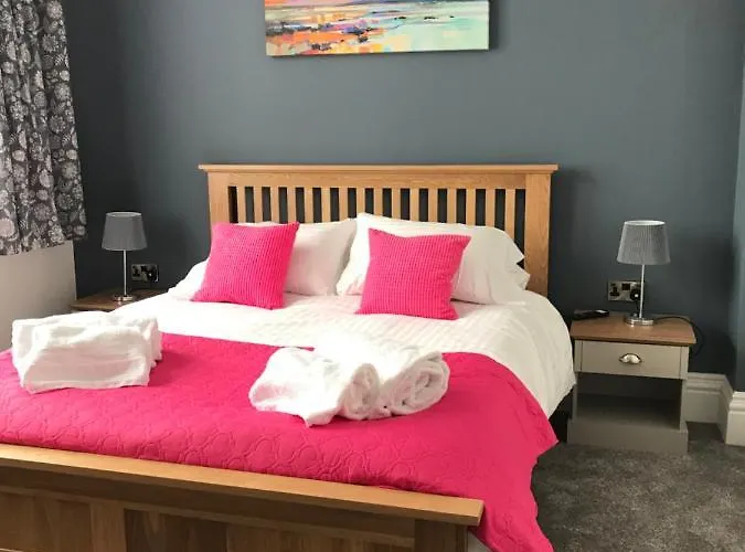 Newbiggin-by-the-Sea Hotels