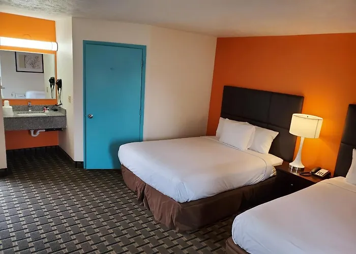 Howard Johnson By Wyndham Spokane North