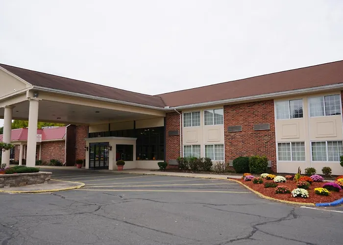 Rodeway Inn & Suites East Windsor