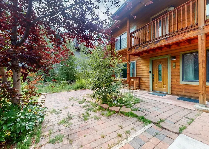 Mountains & Main Street Apartment Frisco