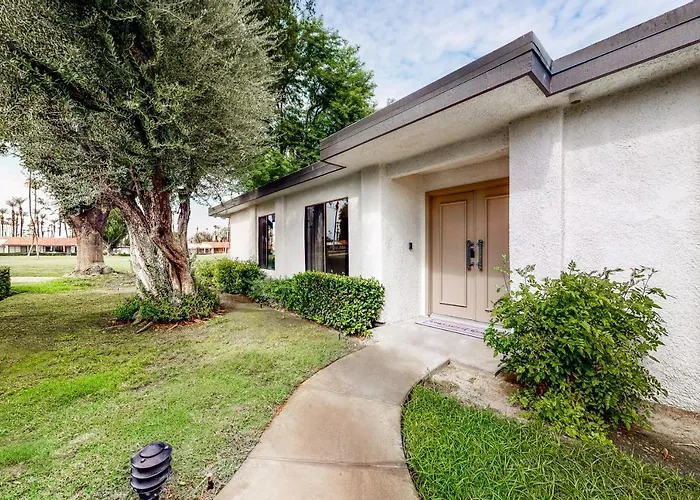 Modern Desert Retreat Rancho Mirage
