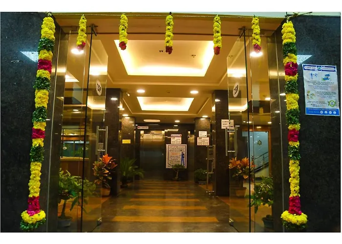 Tiruchchendur Hotels