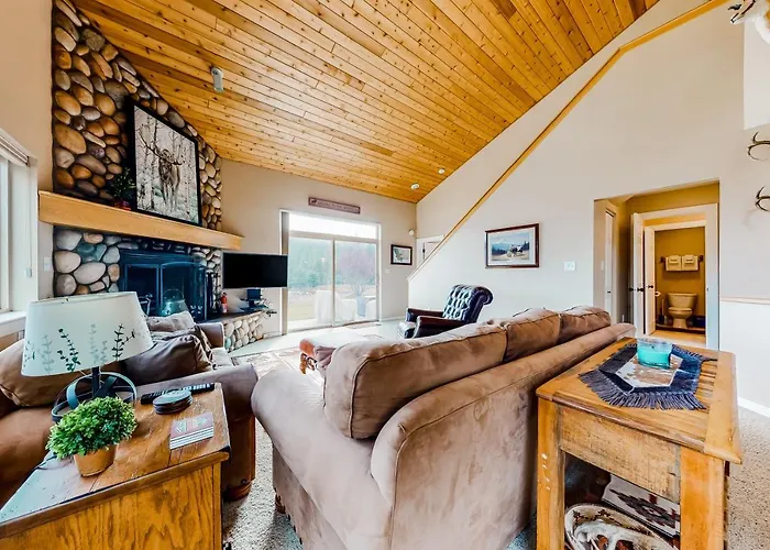 Firelight Chalet 94 Big Sky