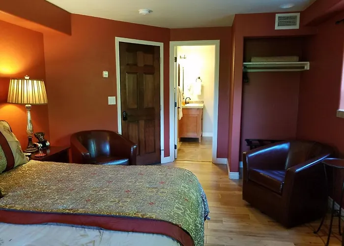 Fox Den Bed & Breakfast Leavenworth