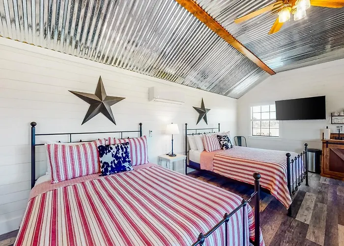 Lone Star Cottage 4 Fredericksburg