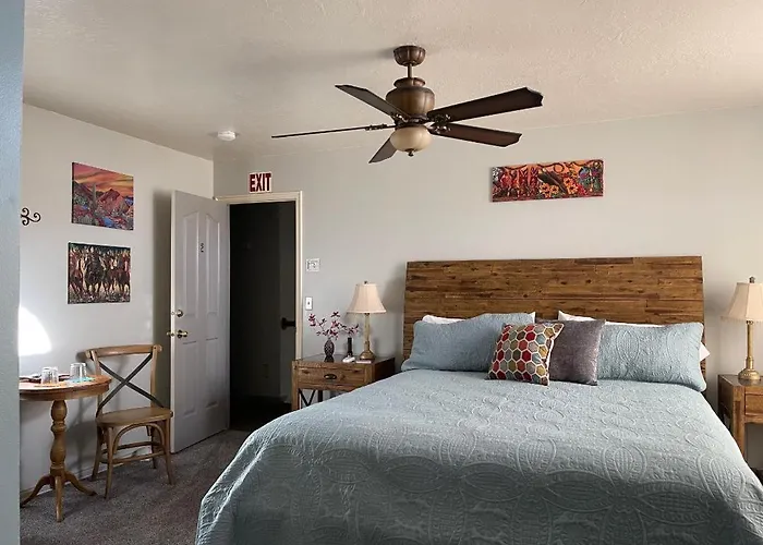 Harvest House Bed And Breakfast Springdale