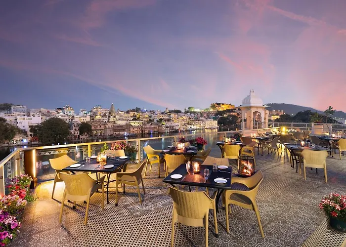 Sarovar - Lake Facing Boutique Hotel On Lake Pichola Udaipur