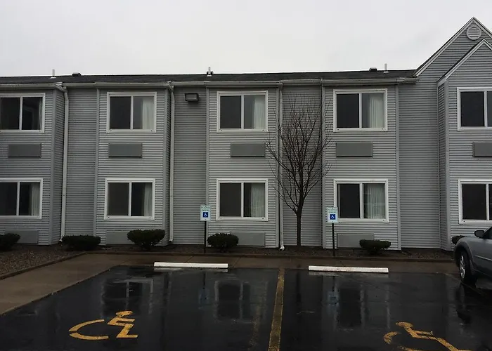 Baymont By Wyndham Henrietta - Rochester