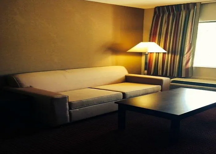 Quality Inn & Suites Clarksville