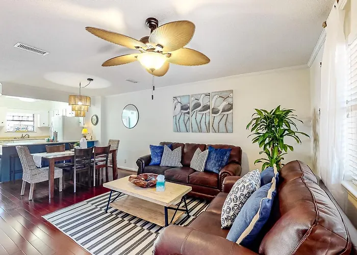 Seas The Day Apartment St. Simons Island