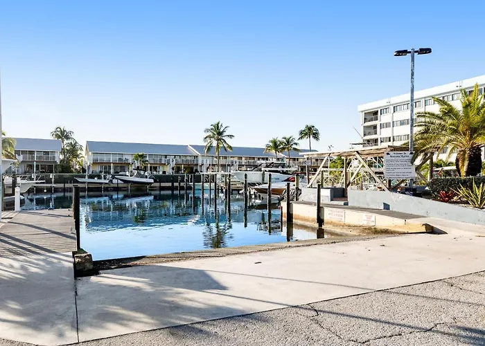 Kawama Yacht Club A4 Apartment Key Largo