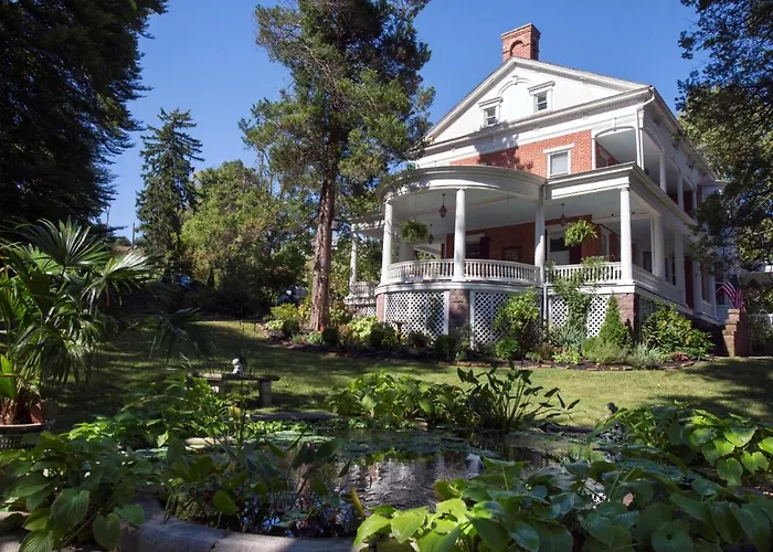 The Emig Mansion Bed & Breakfast York