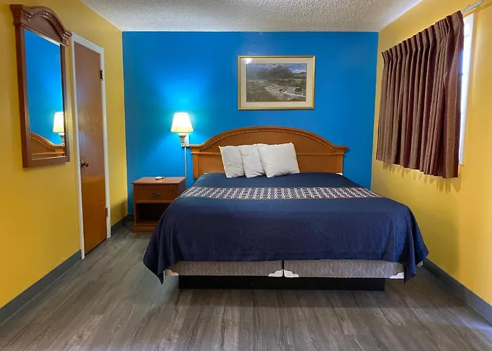 Western Skies Motel Clarendon