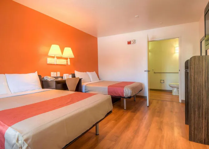 Motel 6-Chula Vista, Ca - San Diego