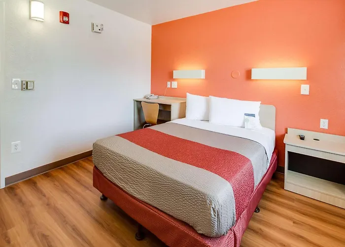 Motel 6-Lenexa, Ks - Kansas City Southwest