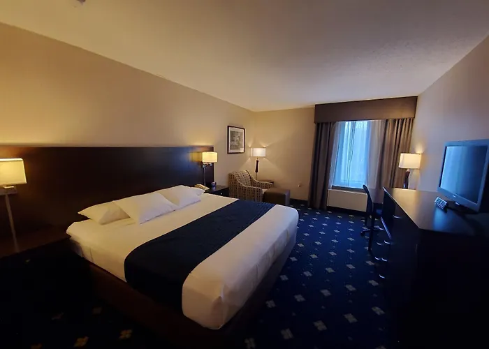 Baymont By Wyndham Groton/Mystic Hotel