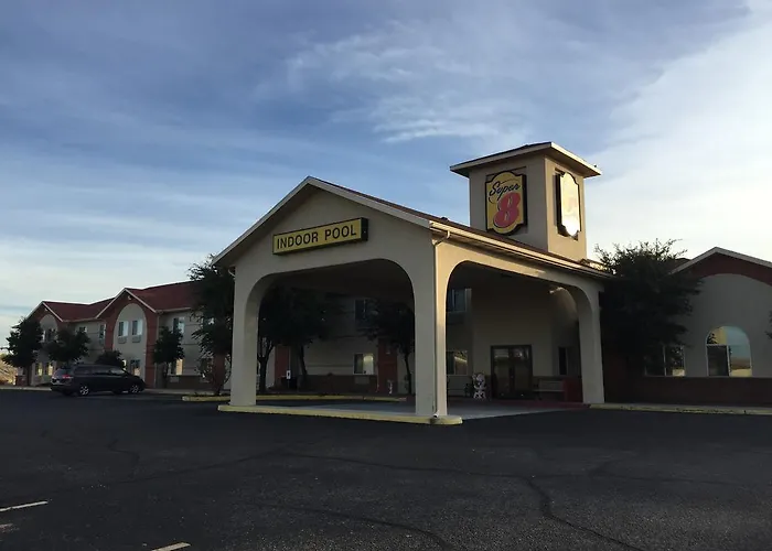 Super 8 By Wyndham Willcox Motel