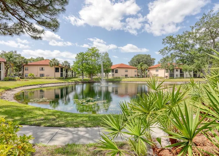 Modern Palm Paradise Bradenton