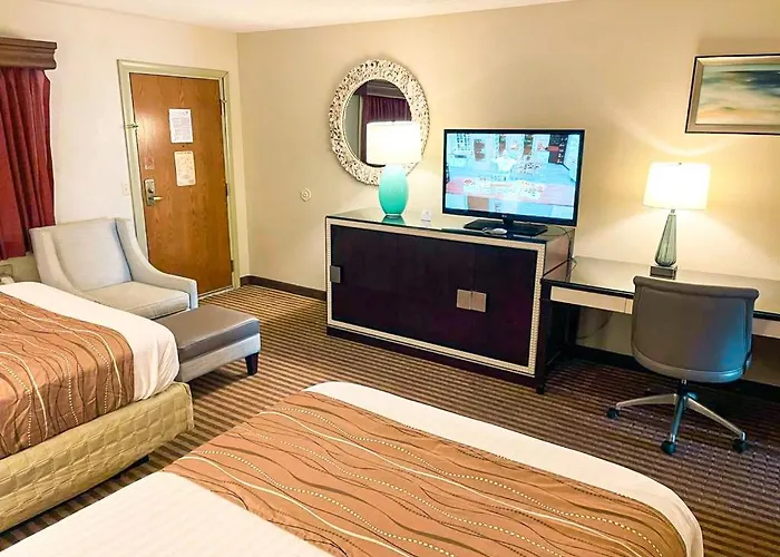 Eleven Boutique Hotel Llc Emporia